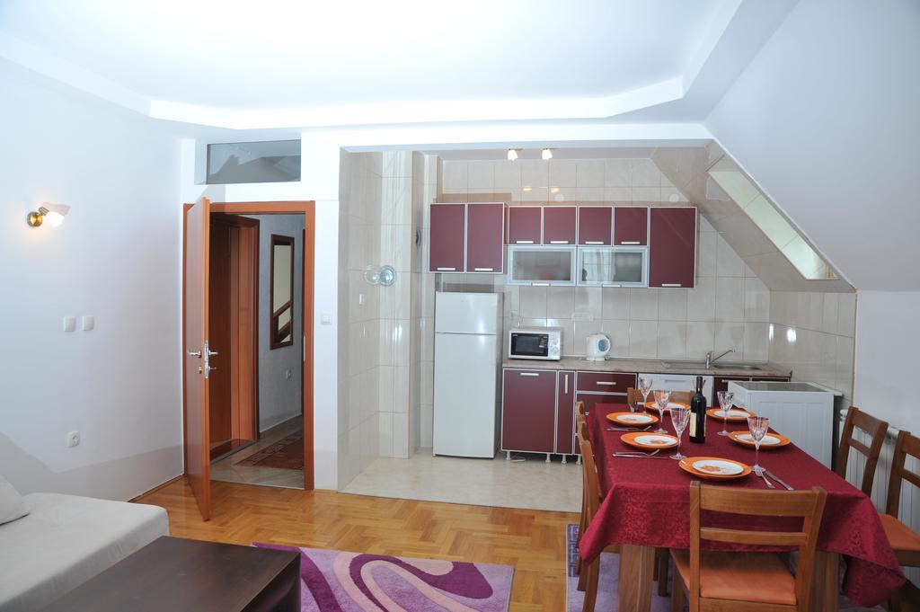 Apartments Millenium Жабляк Экстерьер фото